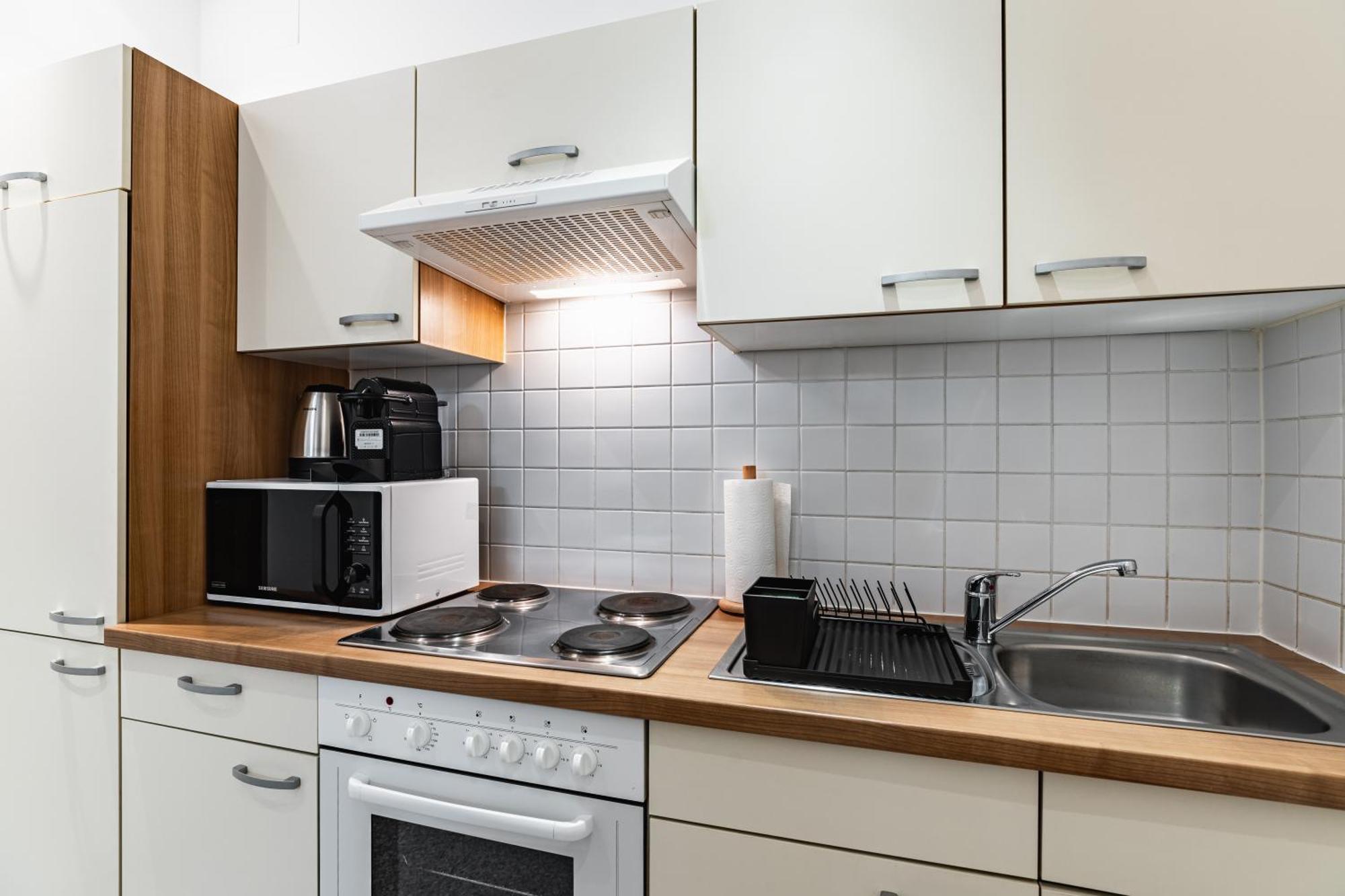 Spacious 3-Room Apt. 15 Min To The City Center Βιέννη Εξωτερικό φωτογραφία