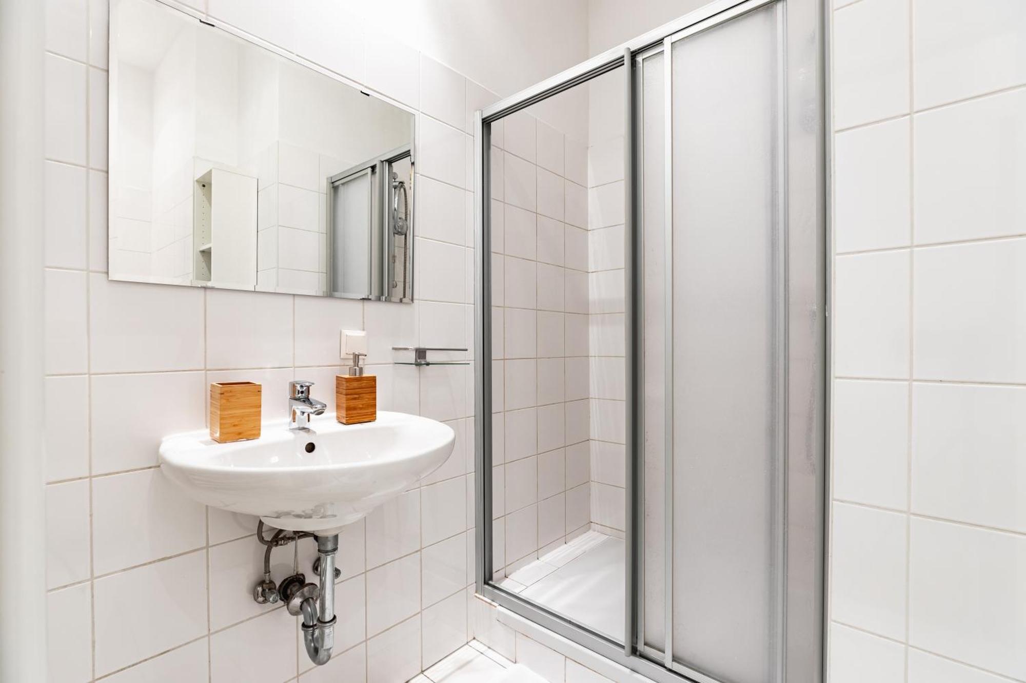 Spacious 3-Room Apt. 15 Min To The City Center Βιέννη Εξωτερικό φωτογραφία